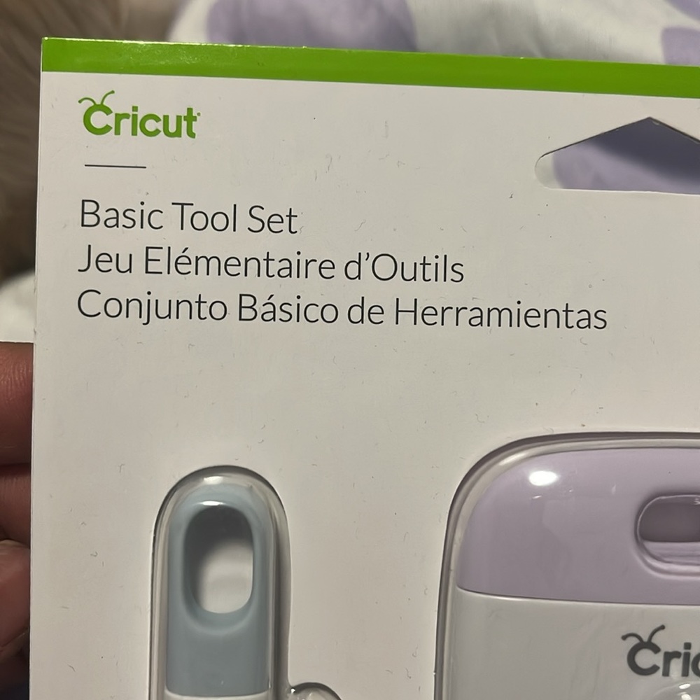 CRICUT BASIC TOOL SET - Picture 2 of 4